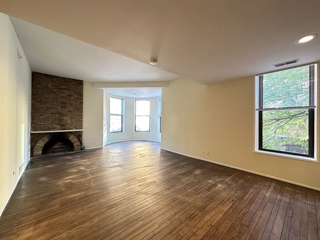 600 W Surf St #2 - Photo 7 of 21
