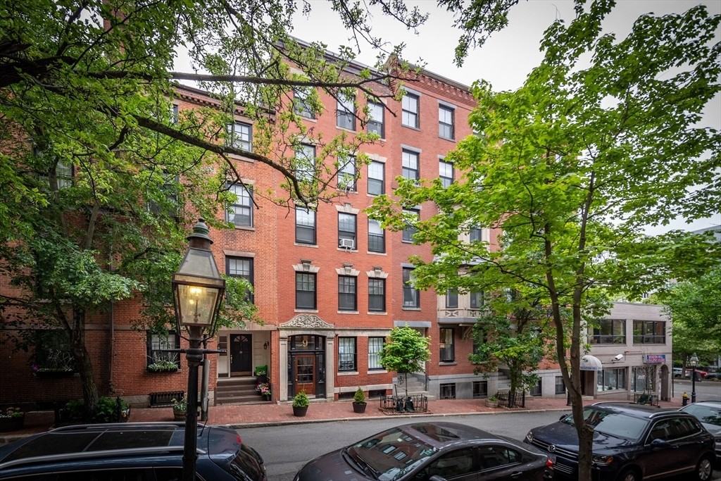 9 Hancock St - Photo 2 of 13