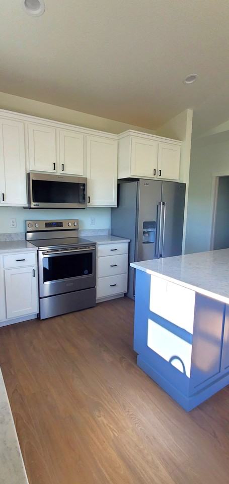 1231 Wisteria Ln - Photo 6 of 22