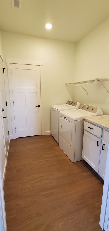 1231 Wisteria Ln - Photo 7 of 22