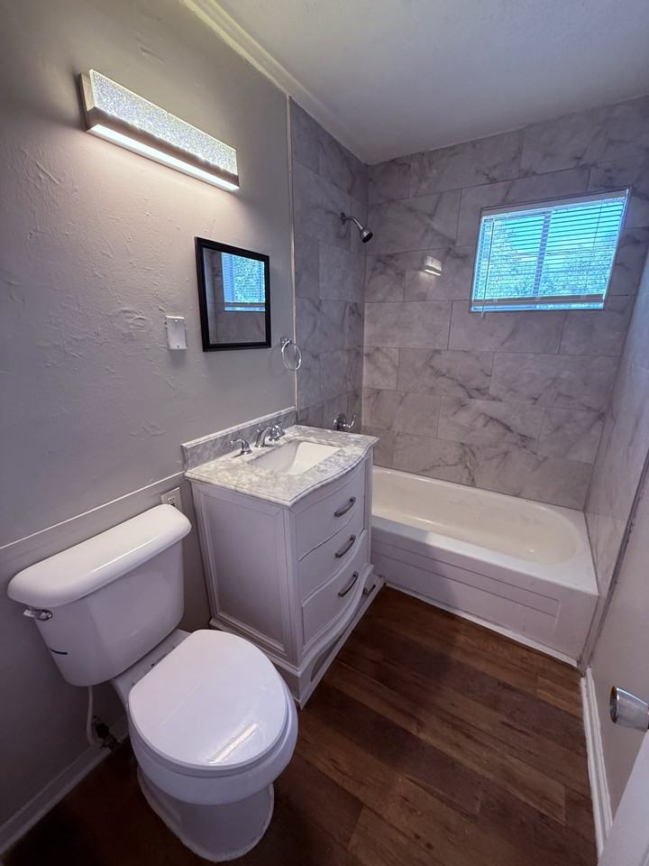 4427 Ryan St - Photo 5 of 9