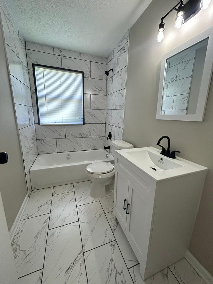 3311 Baskin St - Photo 3 of 8