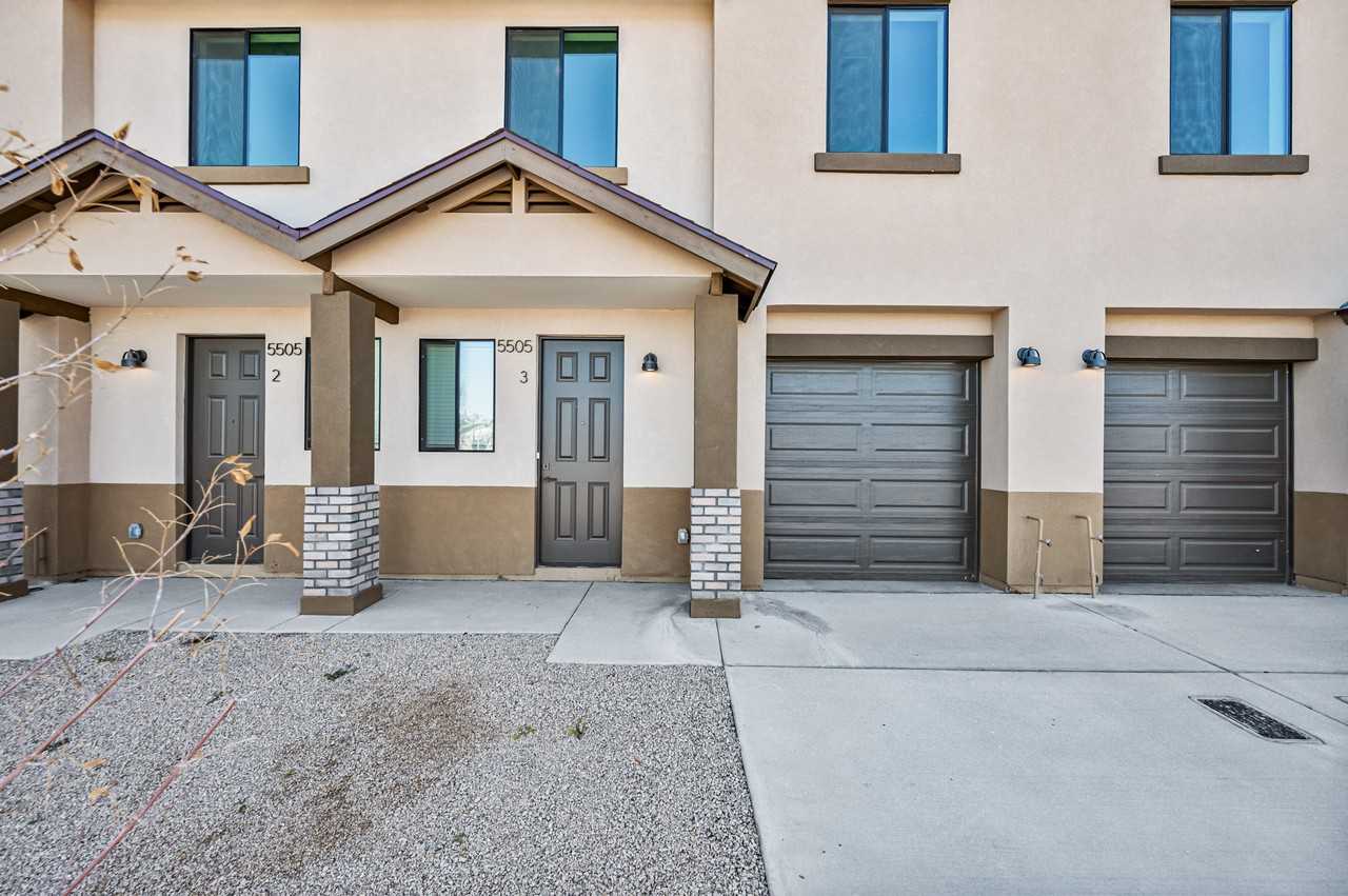 5505 W Palmaire Ave #3 - Photo 2 of 30