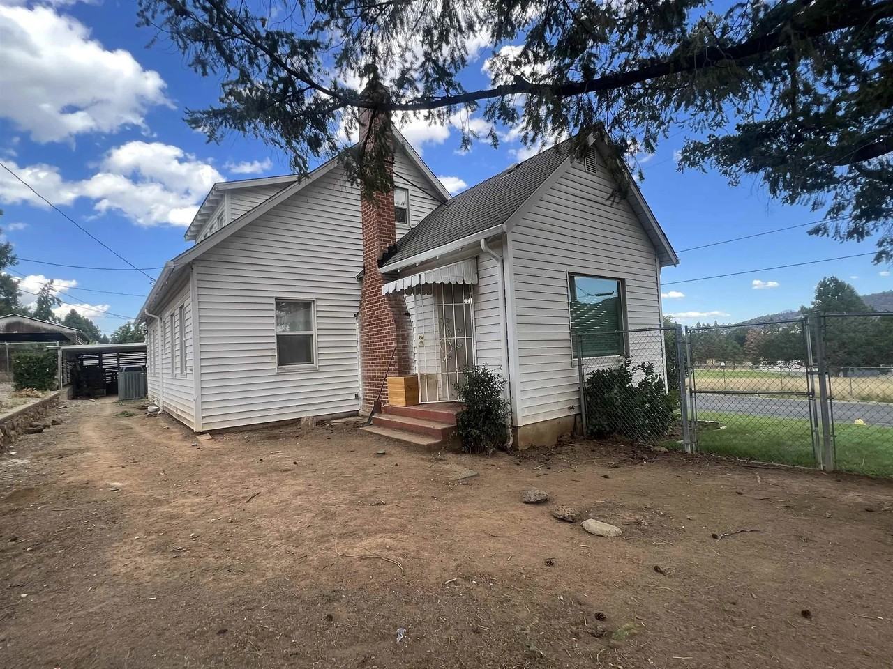 201 Sherman St - Photo 2 of 19