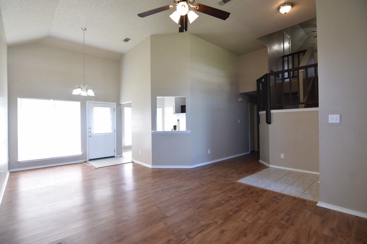 2408 Bluebonnet Dr - Photo 7 of 28