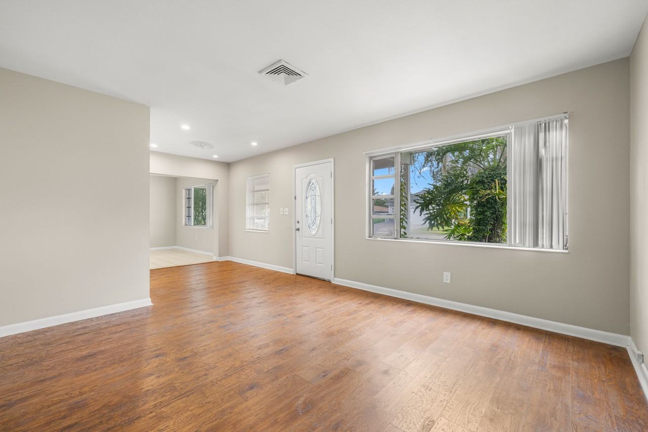 3614 S Grady Ave - Photo 5 of 27