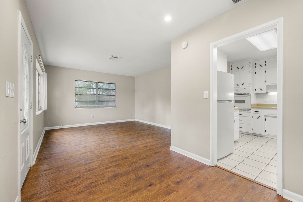 3614 S Grady Ave - Photo 7 of 27