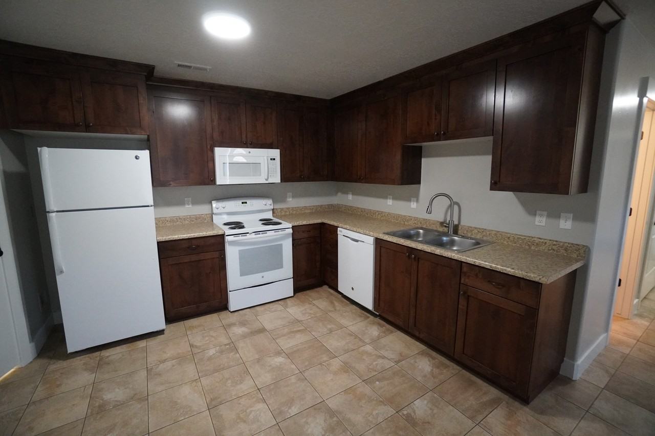 52 Wn - Photo 3 of 14