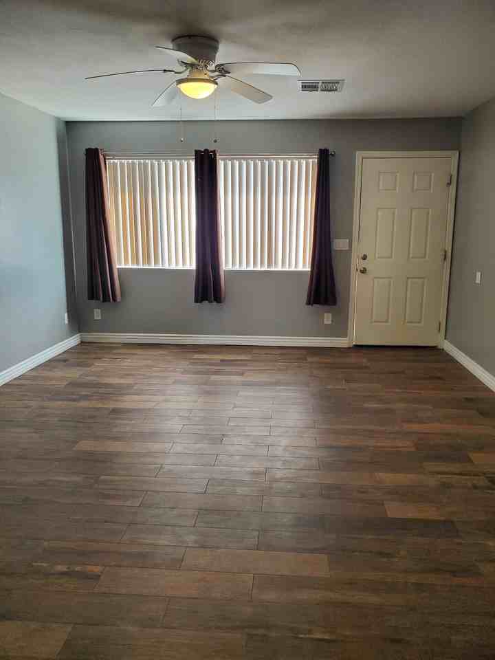 3179 N Greg Dr - Photo 2 of 12