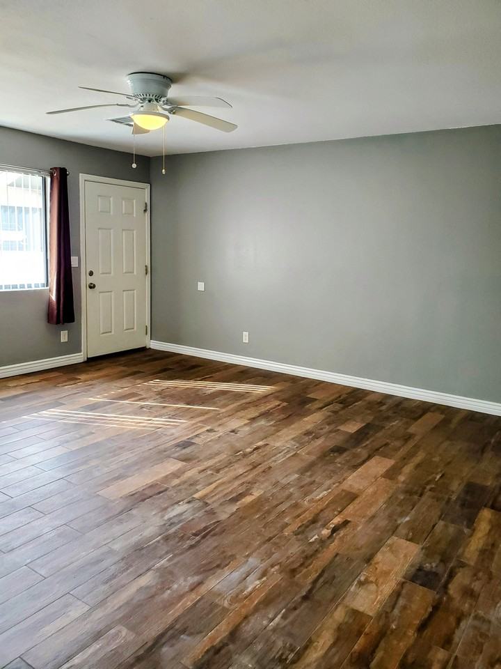 3179 N Greg Dr - Photo 3 of 12