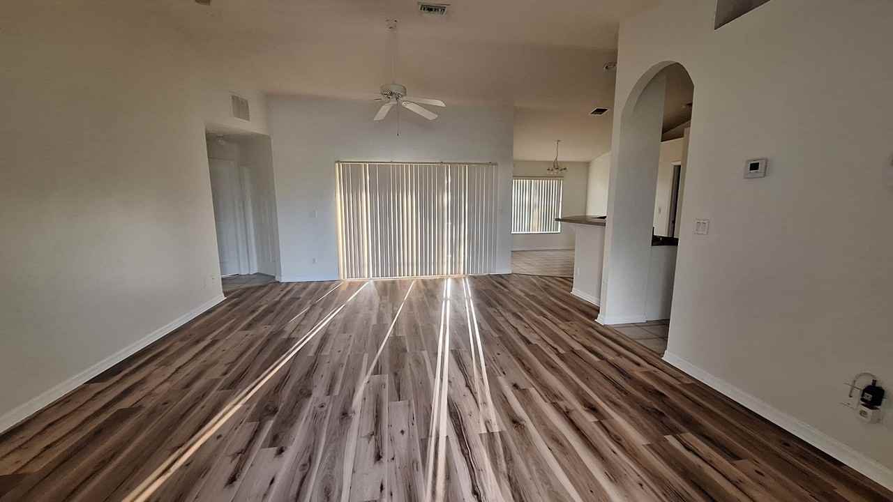 3018 Sw 10th Ave - Photo 2 of 28