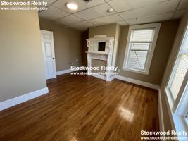 featured image of 933 Dorchester Ave #3