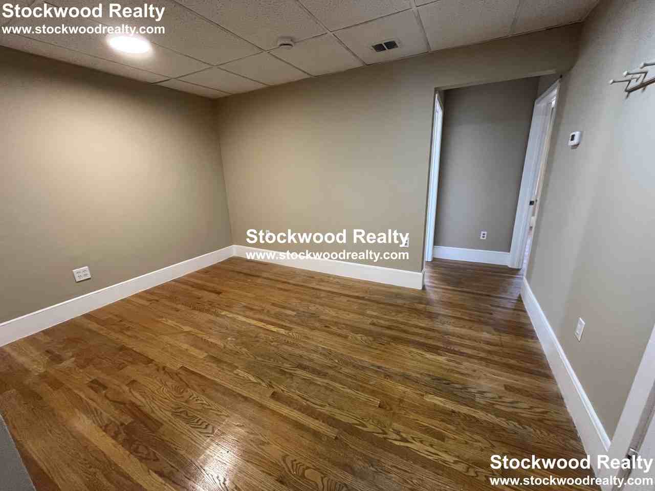 933 Dorchester Ave #3 - Photo 2 of 42