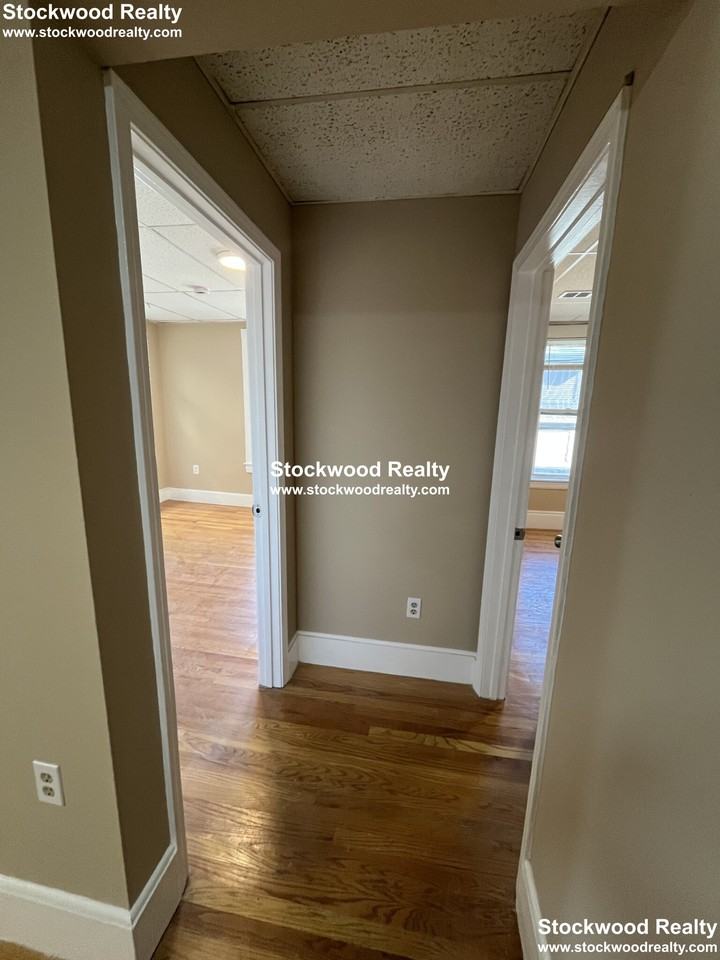 933 Dorchester Ave #3 - Photo 6 of 42