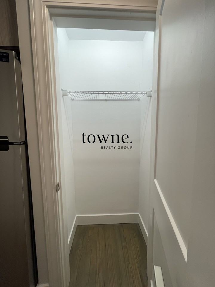 Peterborough St #18 - Photo 2 of 6