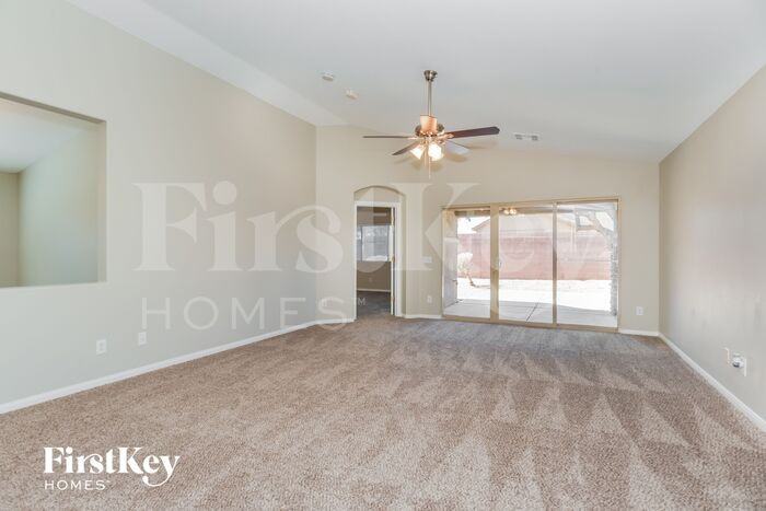 3505 Eagle Bend St - Photo 3 of 15