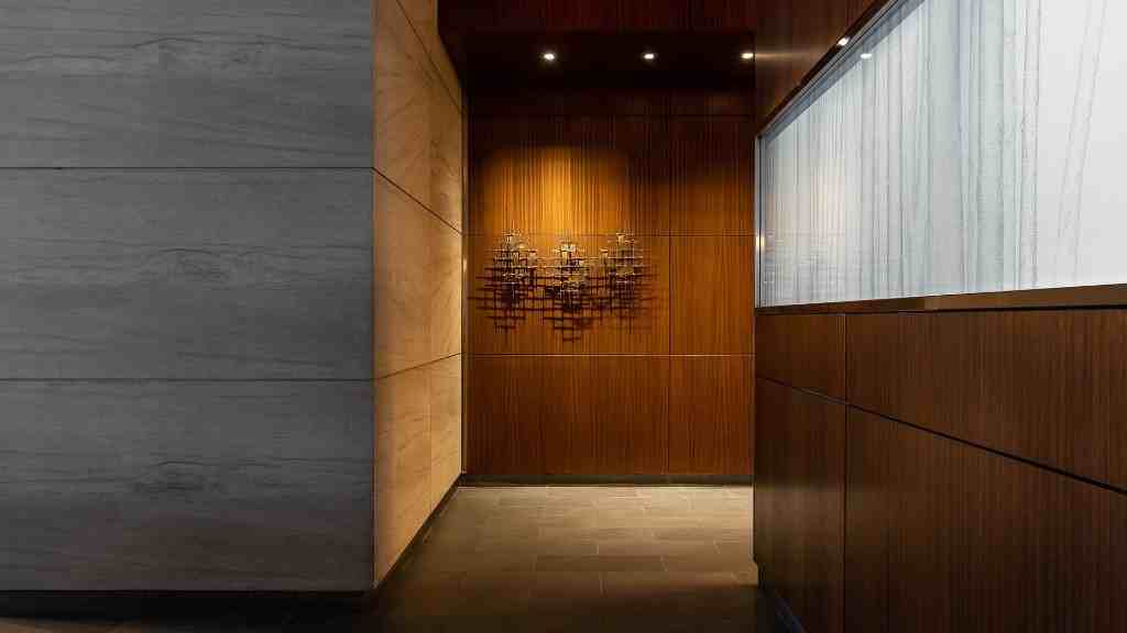 W 37th St #PH6 - Photo 5 of 8