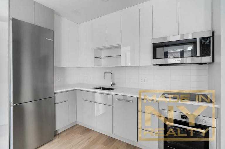 52nd St #7C - Photo 6 of 20