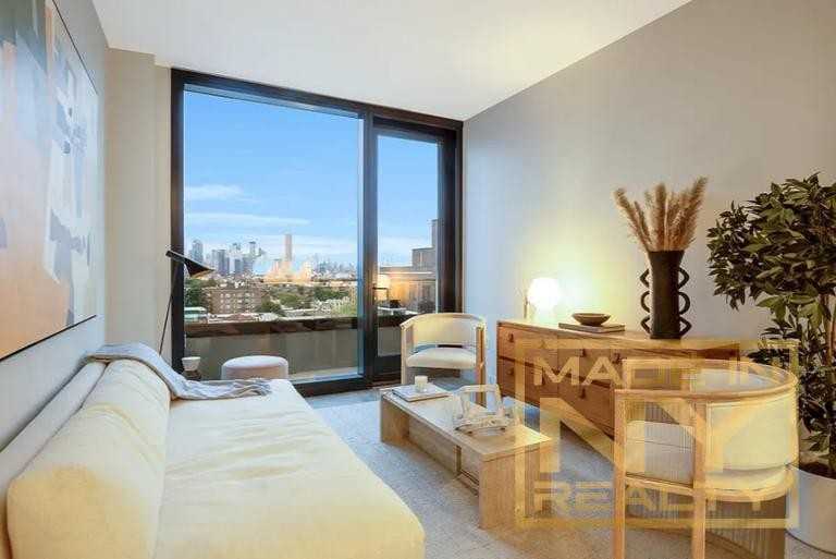 52nd St #3K - Photo 2 of 20