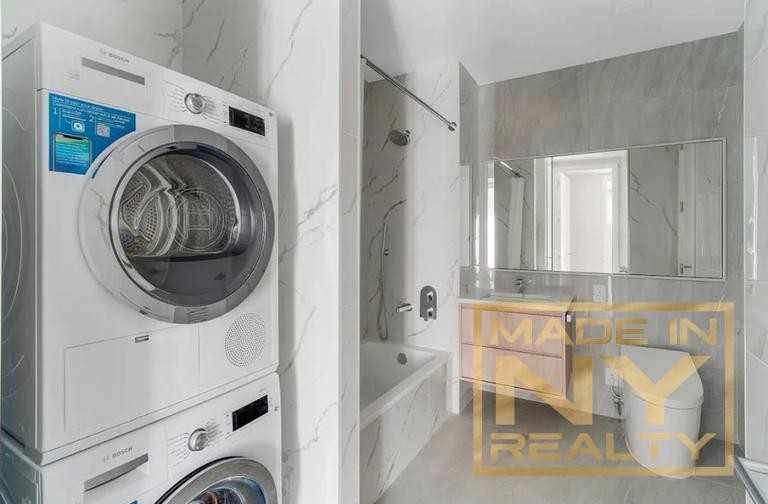 52nd St #3K - Photo 6 of 20