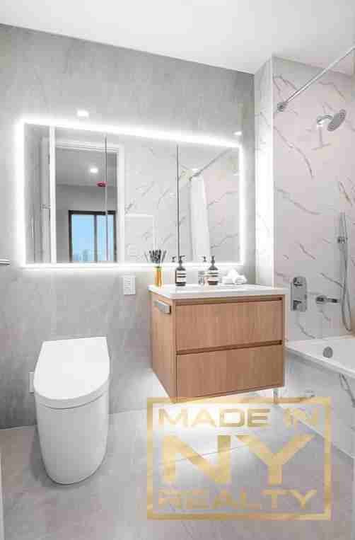 52nd Street #2A - Photo 4 of 20