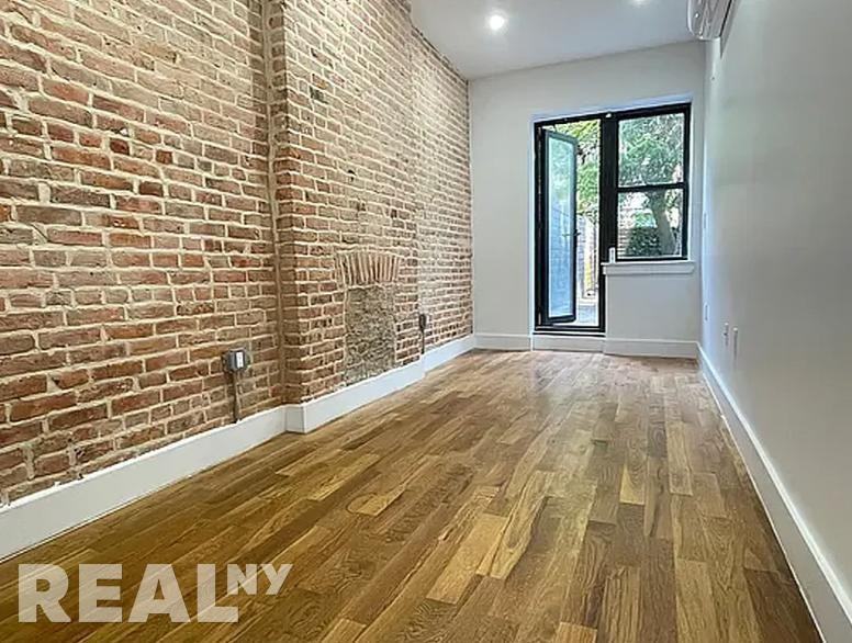 Quincy St #2E - Photo 6 of 12