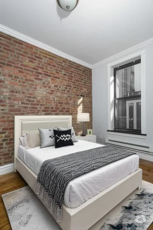 E 18th St #E3 - Photo 3 of 8