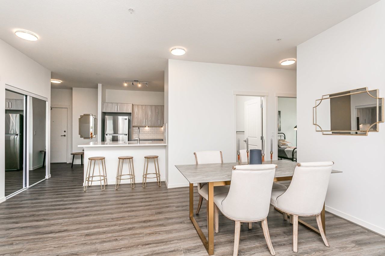 The Hat at Five Corners - Photo 7 of 50