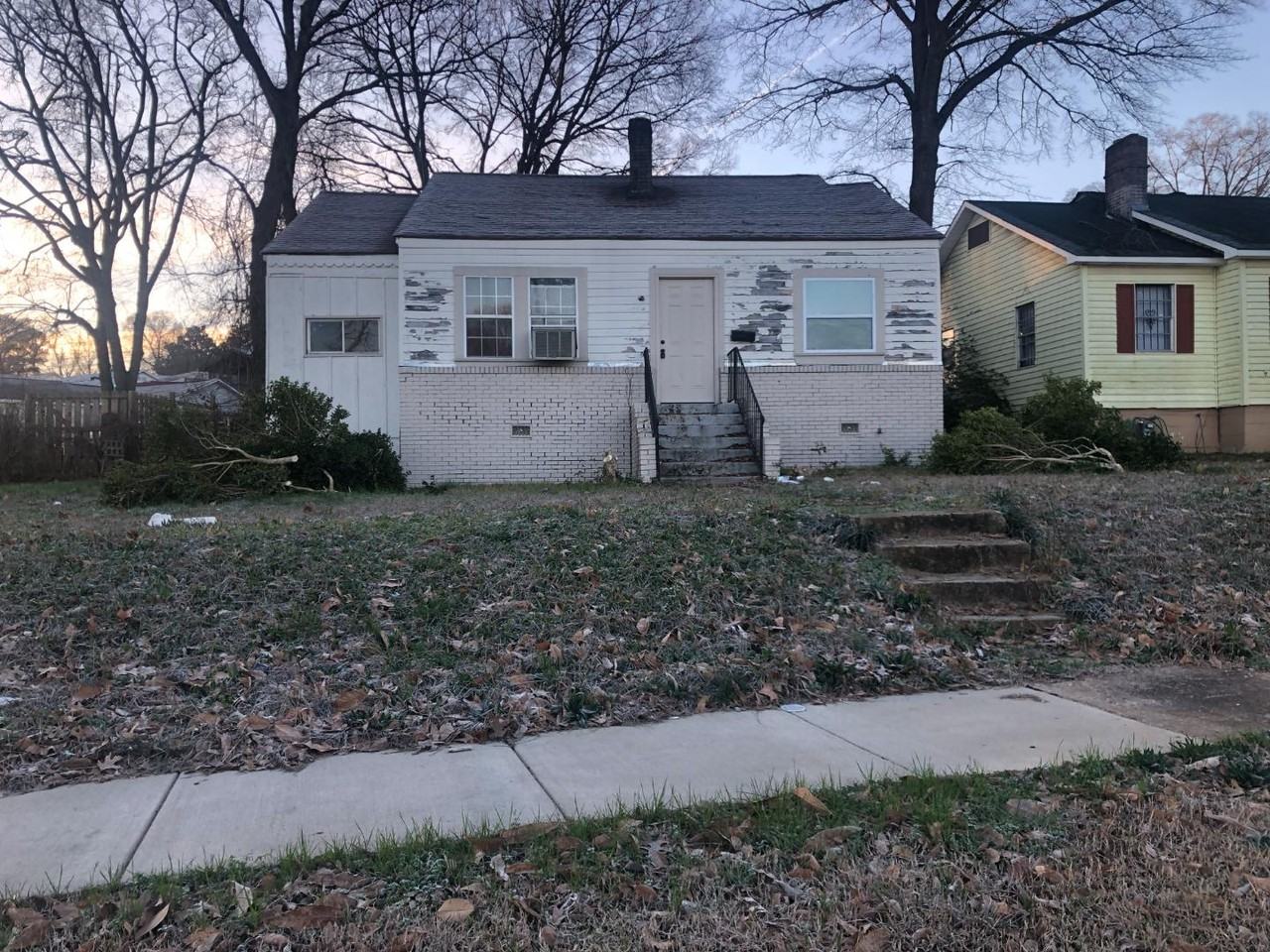 1013 Valley Road Pl - Photo 3 of 11