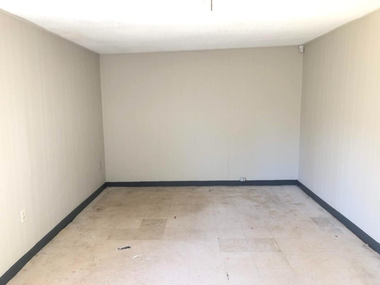 1013 Valley Road Pl - Photo 7 of 11