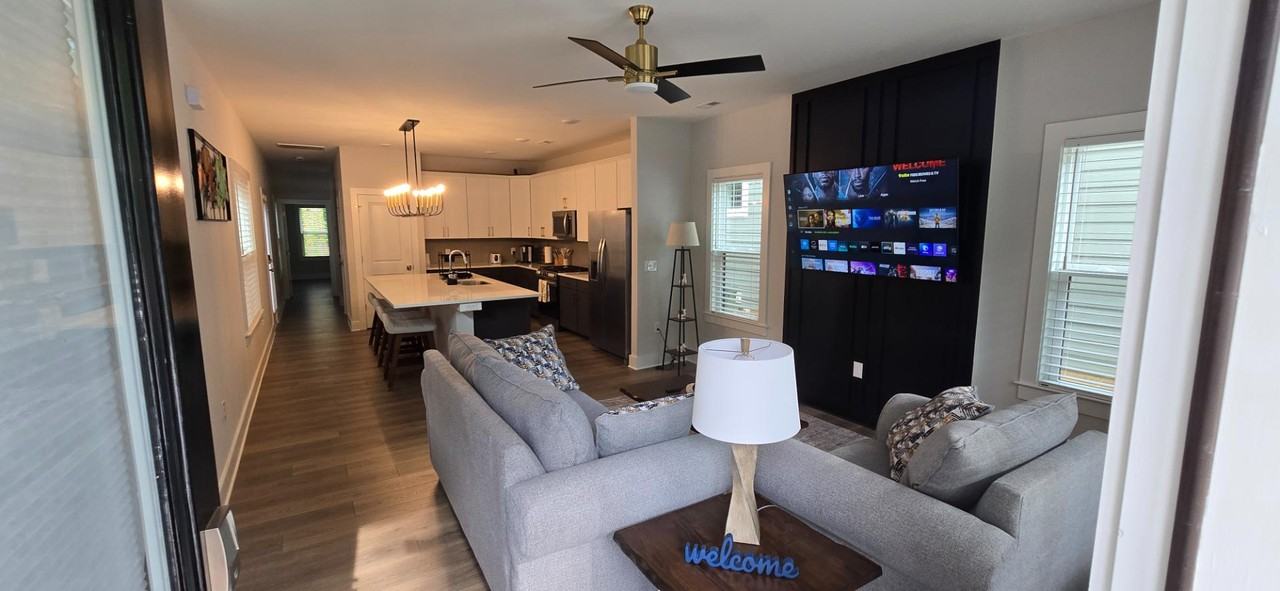 2212 Edwin Ave #A - Photo 3 of 6