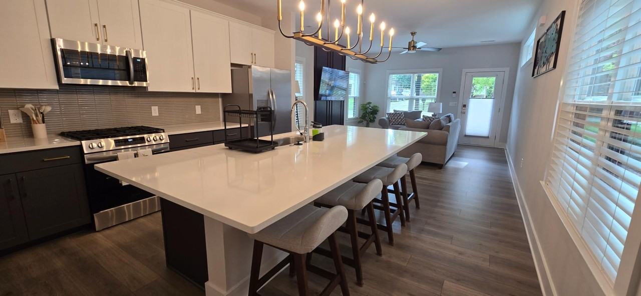 2212 Edwin Ave #A - Photo 4 of 6