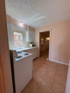 109 W Dunnam St - Photo 7 of 9