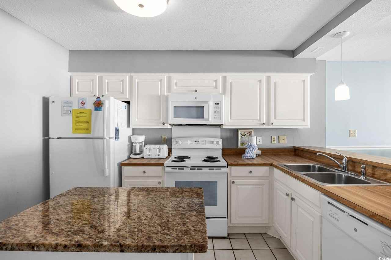 4701 S Ocean Blvd - Photo 5 of 31