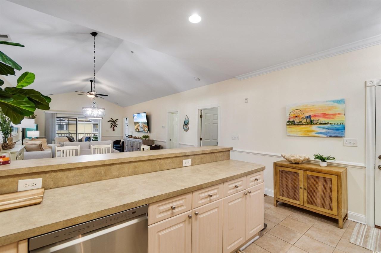 4843 Luster Leaf Circle - Photo 5 of 33