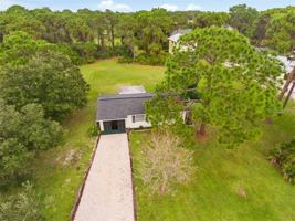 featured image of 860 Bayshore Dr