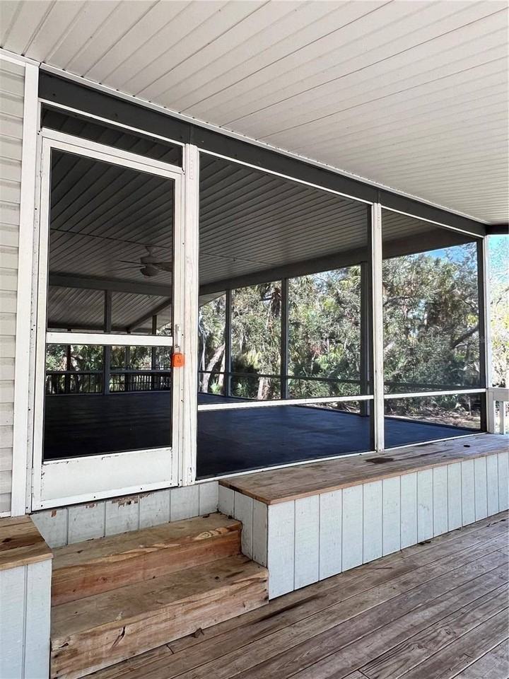 50 Palm Drive - Photo 4 of 24