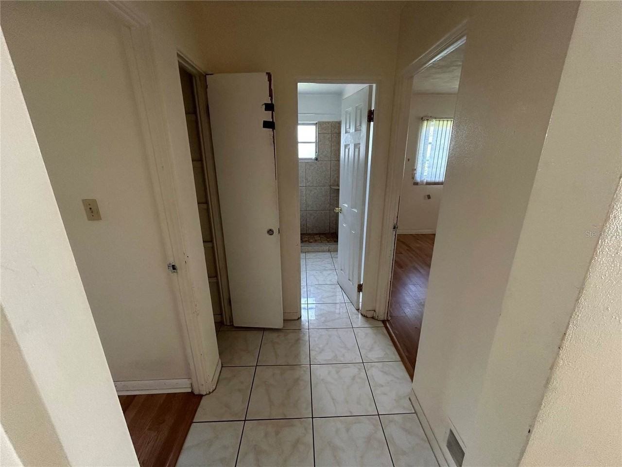 626 Chevy Chase Dr - Photo 6 of 13