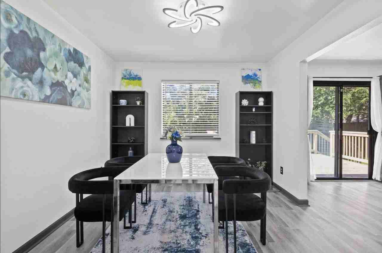 2421 Wintergreen Rd - Photo 6 of 29