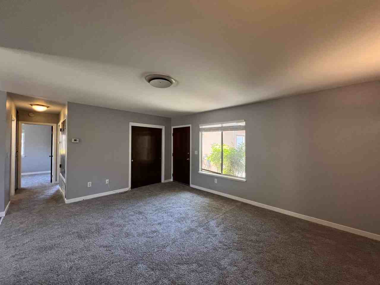 39 Park Ave - Photo 6 of 20