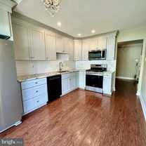 22 Honey Locust Ln - Photo 1 of 1