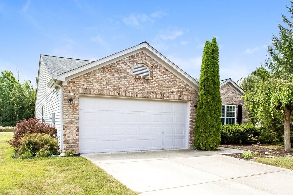 16901 Peach Ln - Photo 3 of 16