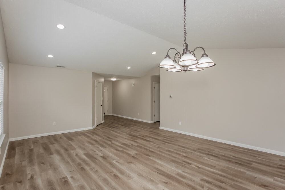 16901 Peach Ln - Photo 5 of 16
