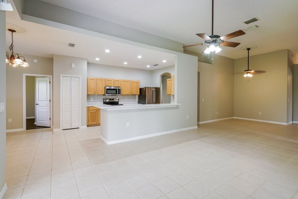 8519 Parrots Landing Drive - Photo 3 of 16