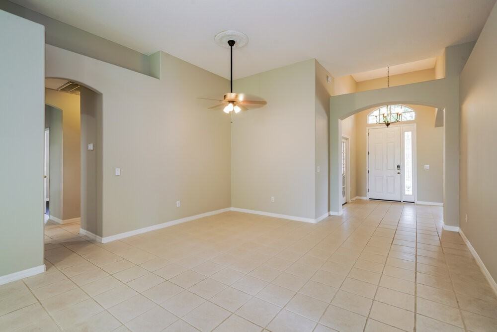 8519 Parrots Landing Drive - Photo 4 of 16