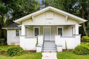329 Eastview Blvd - Photo 1 of 1
