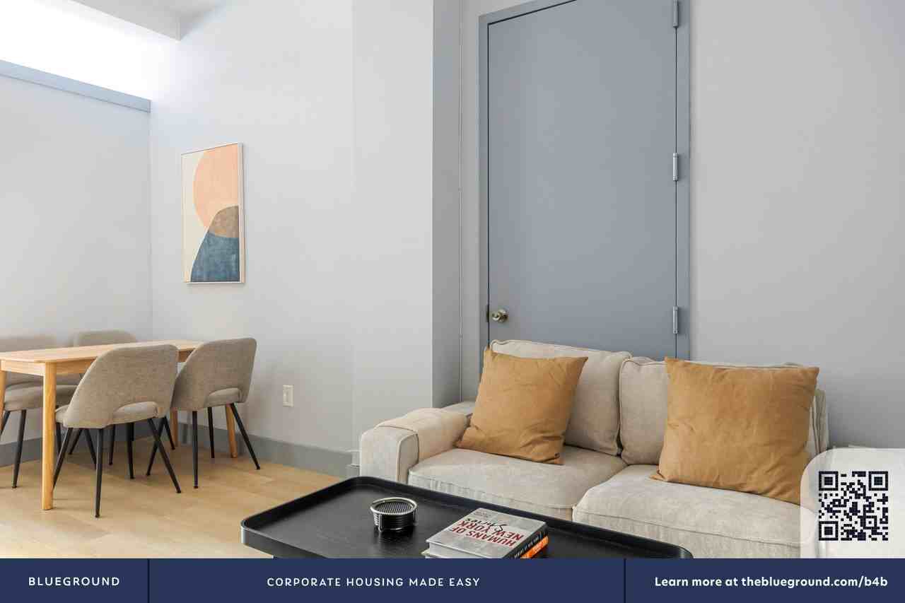 161 West 54th Street - Photo 5 of 26