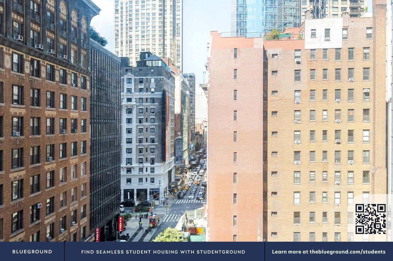 161 West 54th Street - Photo 6 of 26