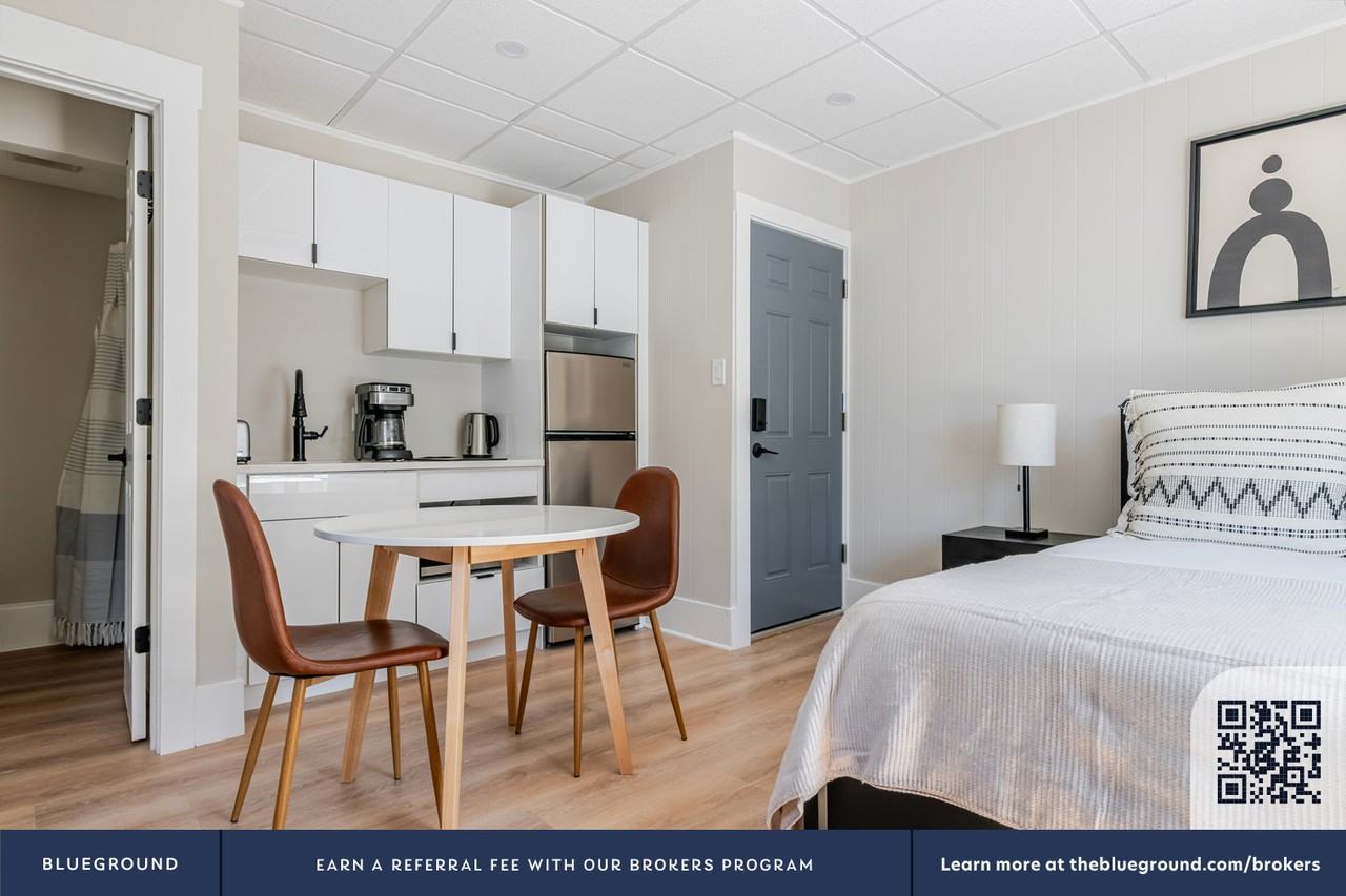 142 Dorchester St #1242 - Photo 4 of 18