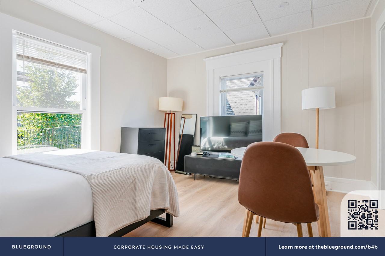 142 Dorchester St #1242 - Photo 5 of 18